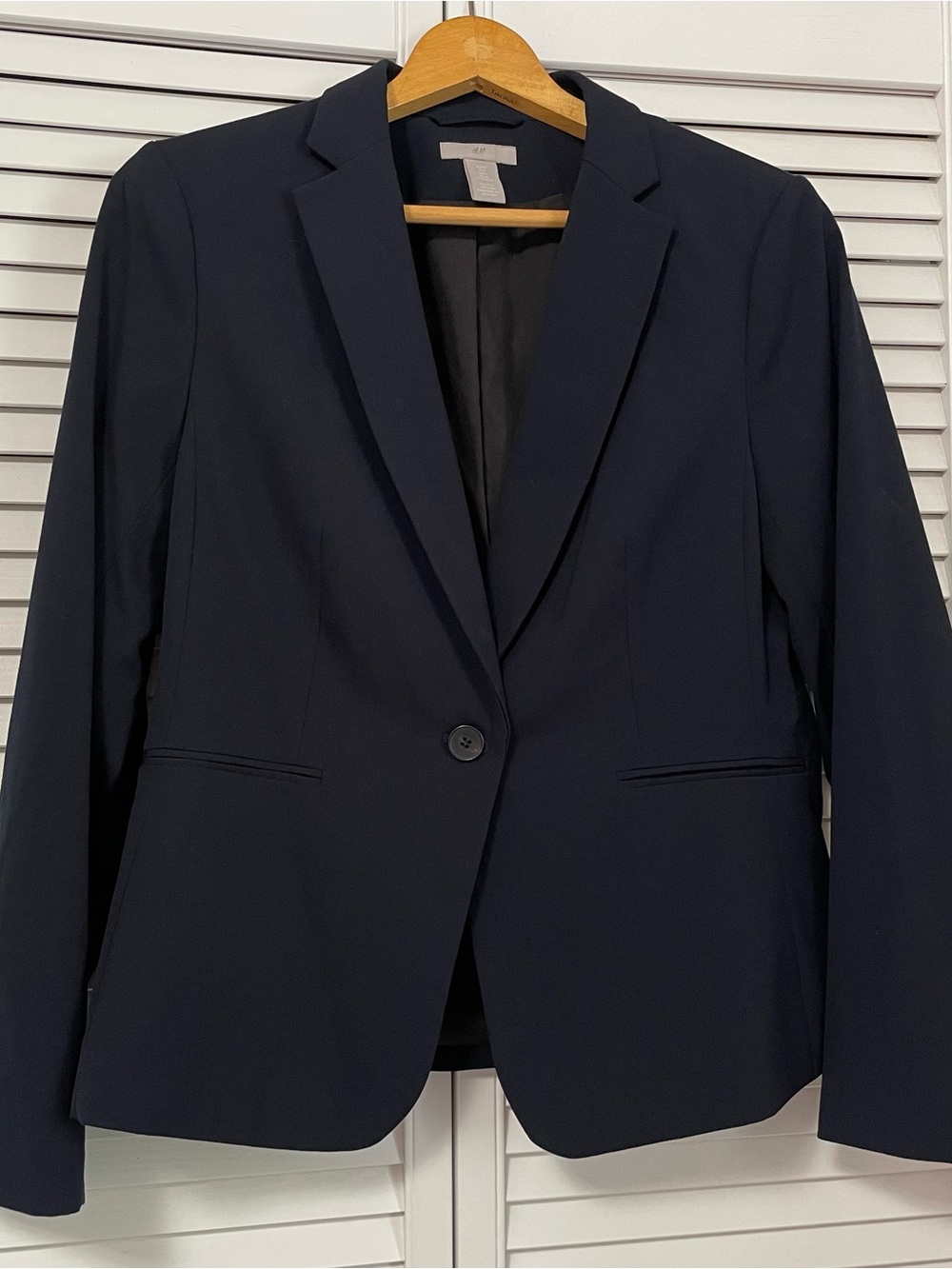 H&M Black Blazer Suit Jacket Women’s Medium Button Career Office Professional